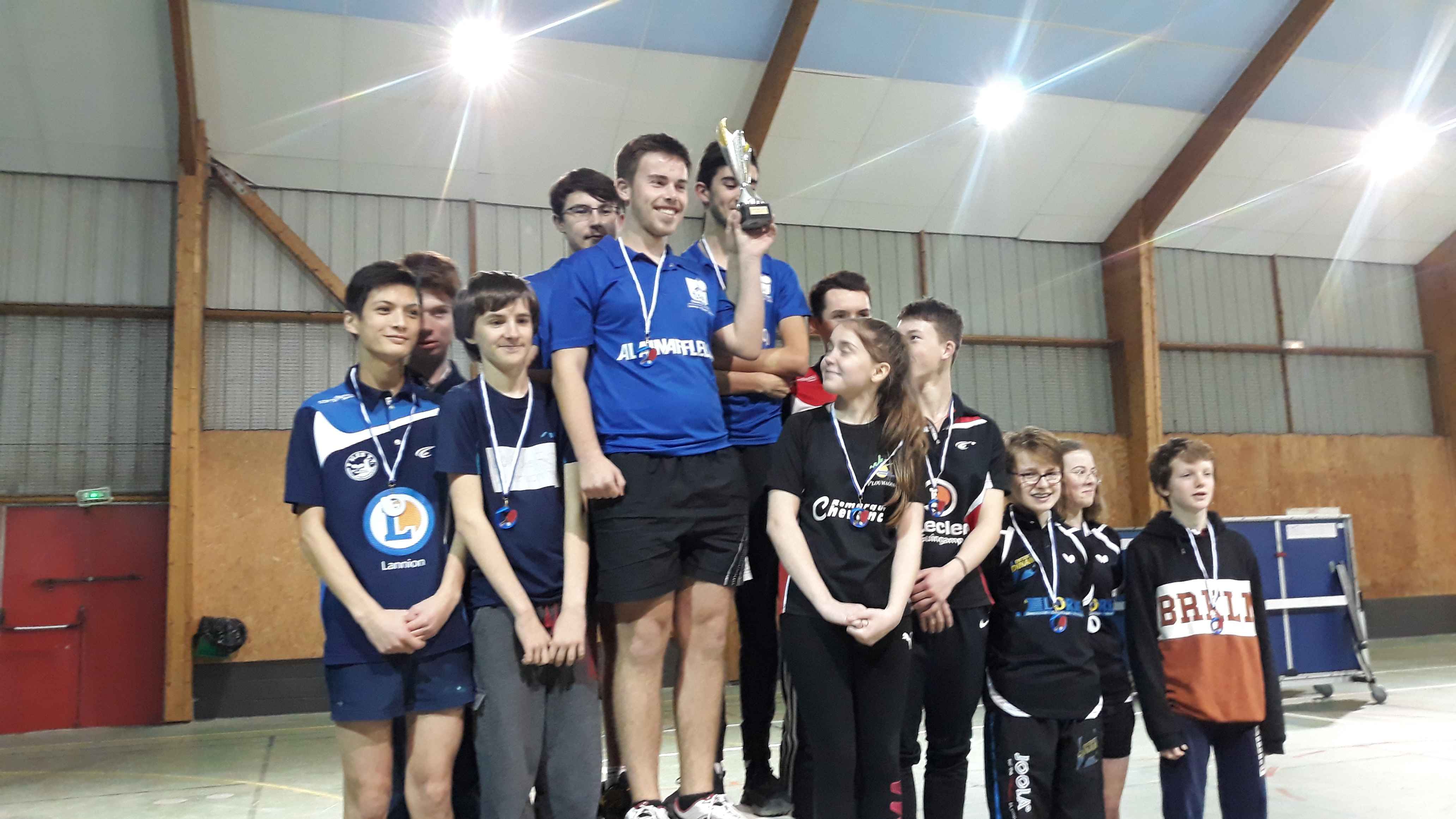 1ère place de l'équipe Junior du TTLPL aux Interclubs jeunes